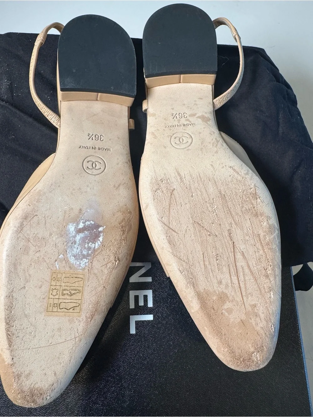 CHANEL classic slingback